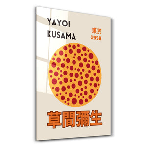 Artdesigna tarafından üretilen Yayoi Kusama soyut fırça cam duvar tablosu, canlı Japon pop art tasarımını şeffaf cam panel üzerinde sunar.