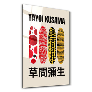 Artdesigna tarafından üretilen Yayoi Kusama soyut fırça cam duvar tablosu, canlı Japon pop art tasarımını şeffaf cam panel üzerinde sunar.