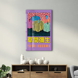 Artdesigna tarafından üretilen Yayoi Kusama soyut fırça cam duvar tablosu, canlı Japon pop art tasarımını şeffaf cam panel üzerinde sunar.