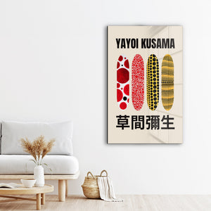 Artdesigna tarafından üretilen Yayoi Kusama soyut fırça cam duvar tablosu, canlı Japon pop art tasarımını şeffaf cam panel üzerinde sunar.